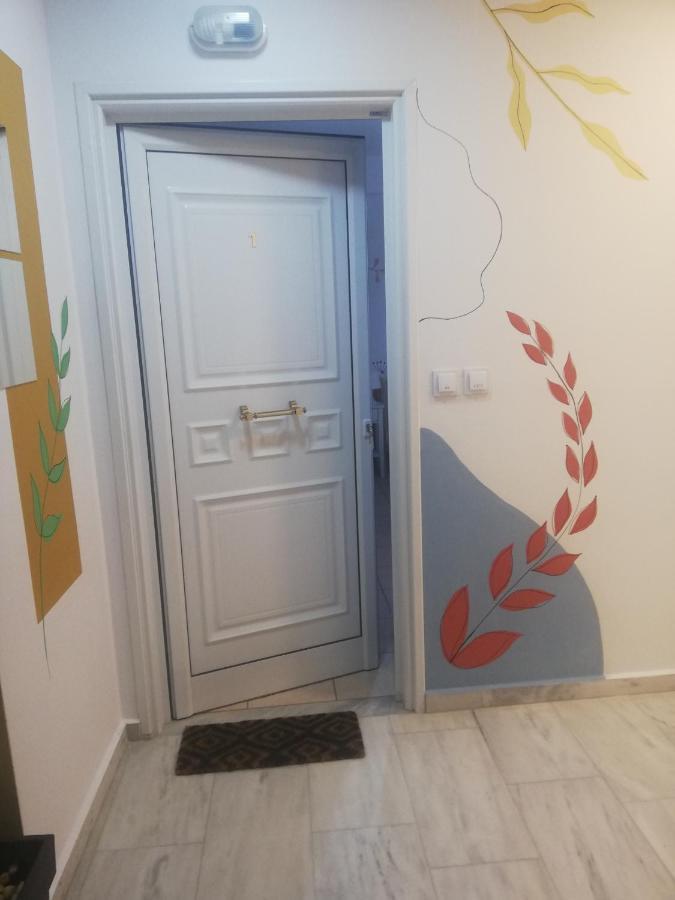 Maria'S Studio No1 In Heraklion/Wifi/Ac エクステリア 写真